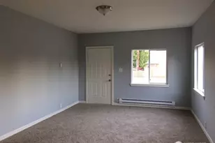 305 M St SE, Auburn, WA 98002 - Photo 5