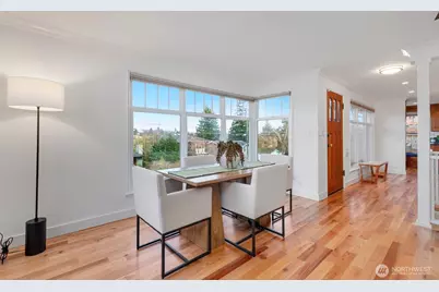 3307 36th Avenue W, Seattle, WA 98199 - Photo 9