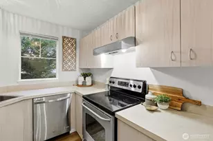 5300 Harbour Pointe Blvd, Mukilteo, WA 98275 - Photo 7