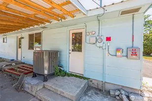 1124 Camas St, Coulee Dam, WA 99116 - Photo 3