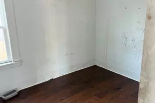 8402 Yakima Ave, Tacoma, WA 98444 - Photo 9