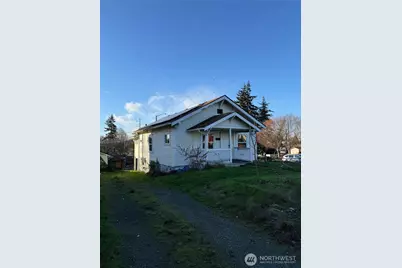 8402 Yakima Avenue, Tacoma, WA 98444 - Photo 1
