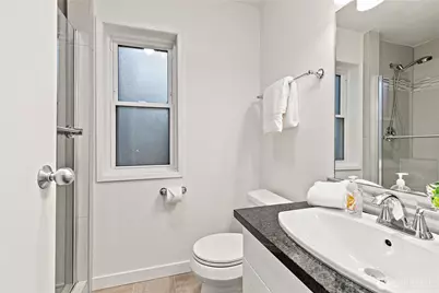 10418 NE 32nd Place #C105, Bellevue, WA 98004 - Photo 13