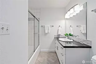 10418 NE 32nd Pl, Bellevue, WA 98004 - Photo 17