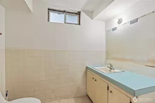 1241 Spruce St, Longview, WA 98632 - Photo 9