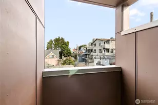 258 E Roanoke St, Seattle, WA 98102 - Photo 27