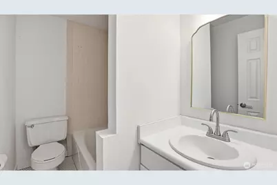 1800 43rd Avenue E #401, Seattle, WA 98112 - Photo 19