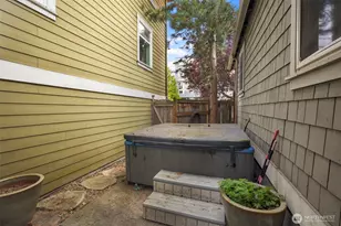 1717 E Spruce St, Seattle, WA 98122 - Photo 23