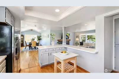 13735 SE 172nd Street, Renton, WA 98058 - Photo 7