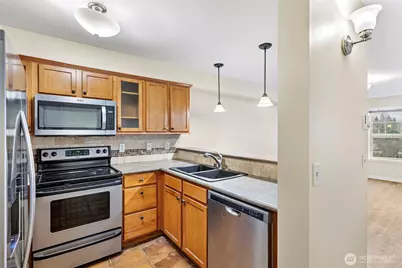 700 32nd St #A310, Bellingham, WA 98225 - Photo 3