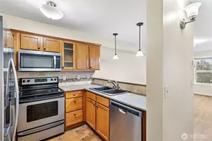 700 32nd St, Bellingham, WA 98225 - Photo 3