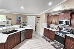 3652 Pennsylvania St, Longview, WA 98632 - Photo 11