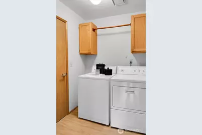 20310 Hollyhills Drive NE, Bothell, WA 98011 - Photo 15