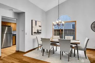 20310 Hollyhills Dr NE, Bothell, WA 98011 - Photo 5