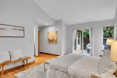 20310 Hollyhills Drive NE, Bothell, WA 98011 - Photo 17