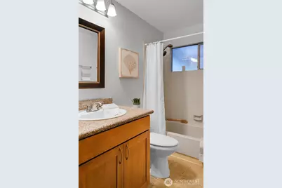 20310 Hollyhills Drive NE, Bothell, WA 98011 - Photo 21