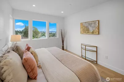 6012 B 35th Avenue NE, Seattle, WA 98115 - Photo 15