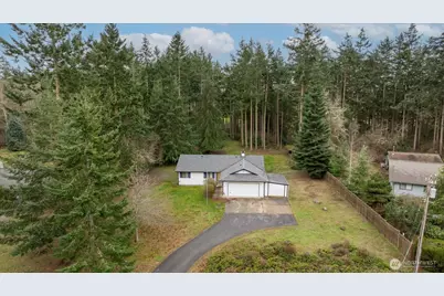 2295 Wellman Place, Oak Harbor, WA 98277 - Photo 3