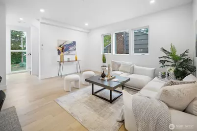 6014 35th Avenue NE, Seattle, WA 98115 - Photo 3