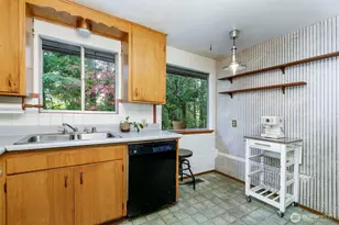 24007 44th Ave W, Mountlake Terrace, WA 98043 - Photo 17