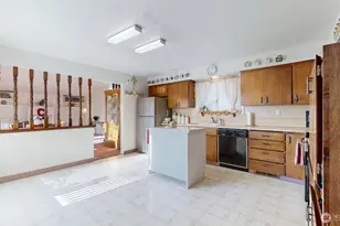 822 SE 12th St, College Place, WA 99324 - Photo 9