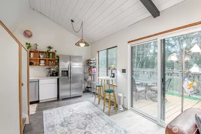 406 E Madrona Drive, Herron Island, WA 98349 - Photo 3