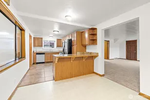 4625 S Holden St, Seattle, WA 98118 - Photo 5