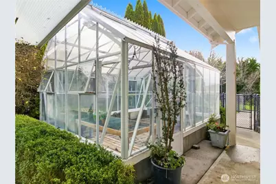 9020 Valley Green Drive SE, Olympia, WA 98513 - Photo 33