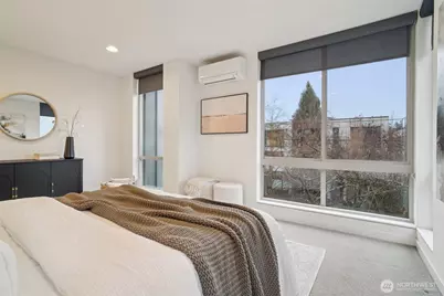 3817 B California Avenue SW, Seattle, WA 98116 - Photo 17