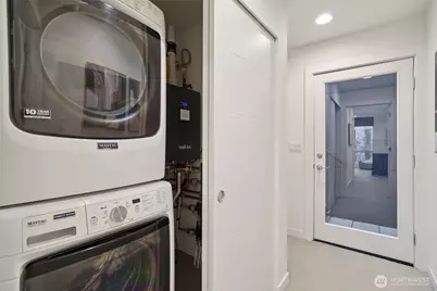 3817 B California Avenue SW, Seattle, WA 98116 - Photo 29