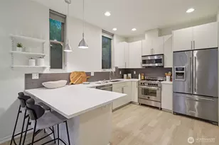 3817B California Ave SW, Seattle, WA 98116 - Photo 13