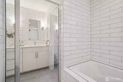 3817 B California Avenue SW, Seattle, WA 98116 - Photo 21