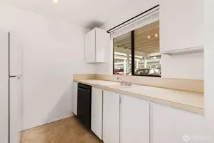 1040 S 320th St, Federal Way, WA 98003 - Photo 9