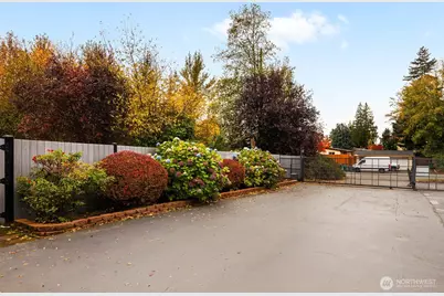 1040 S 320th Street #18, Federal Way, WA 98003 - Photo 25