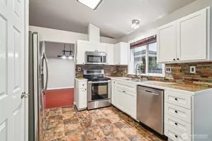 17903 68th Ave E, Puyallup, WA 98375 - Photo 9