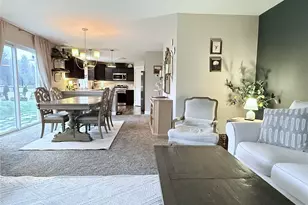 10705 36th St E, Edgewood, WA 98372 - Photo 7