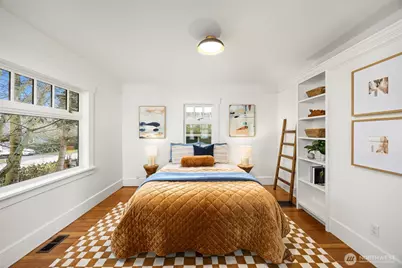 7813 46th Avenue S, Seattle, WA 98118 - Photo 5