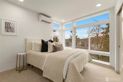 724 N 36th Street, Seattle, WA 98103 - Photo 11