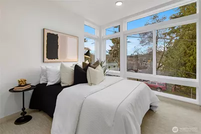 724 N 36th Street, Seattle, WA 98103 - Photo 17