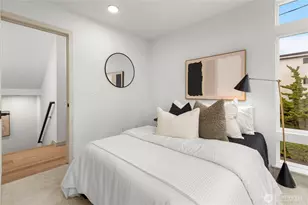 724 N 36th St, Seattle, WA 98103 - Photo 25