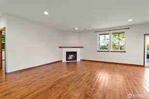 3008 SW Fairway Point Dr, Oak Harbor, WA 98277 - Photo 7