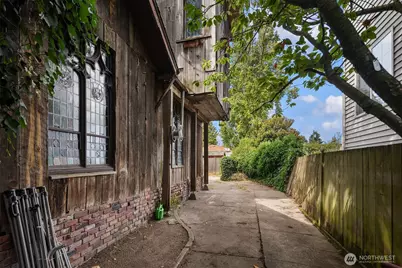 652 NW 85th Street, Seattle, WA 98117 - Photo 9