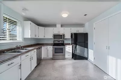 4721 Forsythia Street, West Richland, WA 99353 - Photo 7