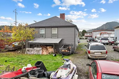 2401 Old Hwy 99 S Road, Mount Vernon, WA 98273 - Photo 9