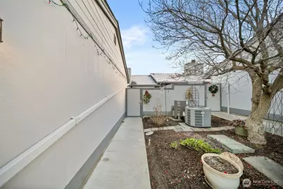 1310 Castlerock Avenue #9, Wenatchee, WA 98801 - Photo 27