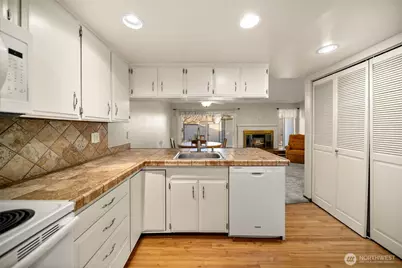 1310 Castlerock Avenue #9, Wenatchee, WA 98801 - Photo 7