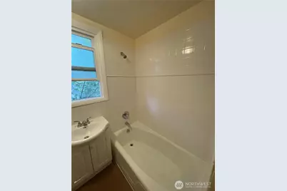 317 17th Avenue E, Seattle, WA 98112 - Photo 23