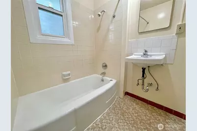 317 17th Avenue E, Seattle, WA 98112 - Photo 17