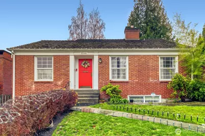 3246 W Viewmont Way W, Seattle, WA 98199 - Photo 1