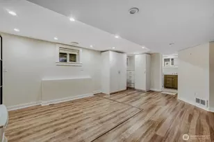 3246 W Viewmont Wy W, Seattle, WA 98199 - Photo 23